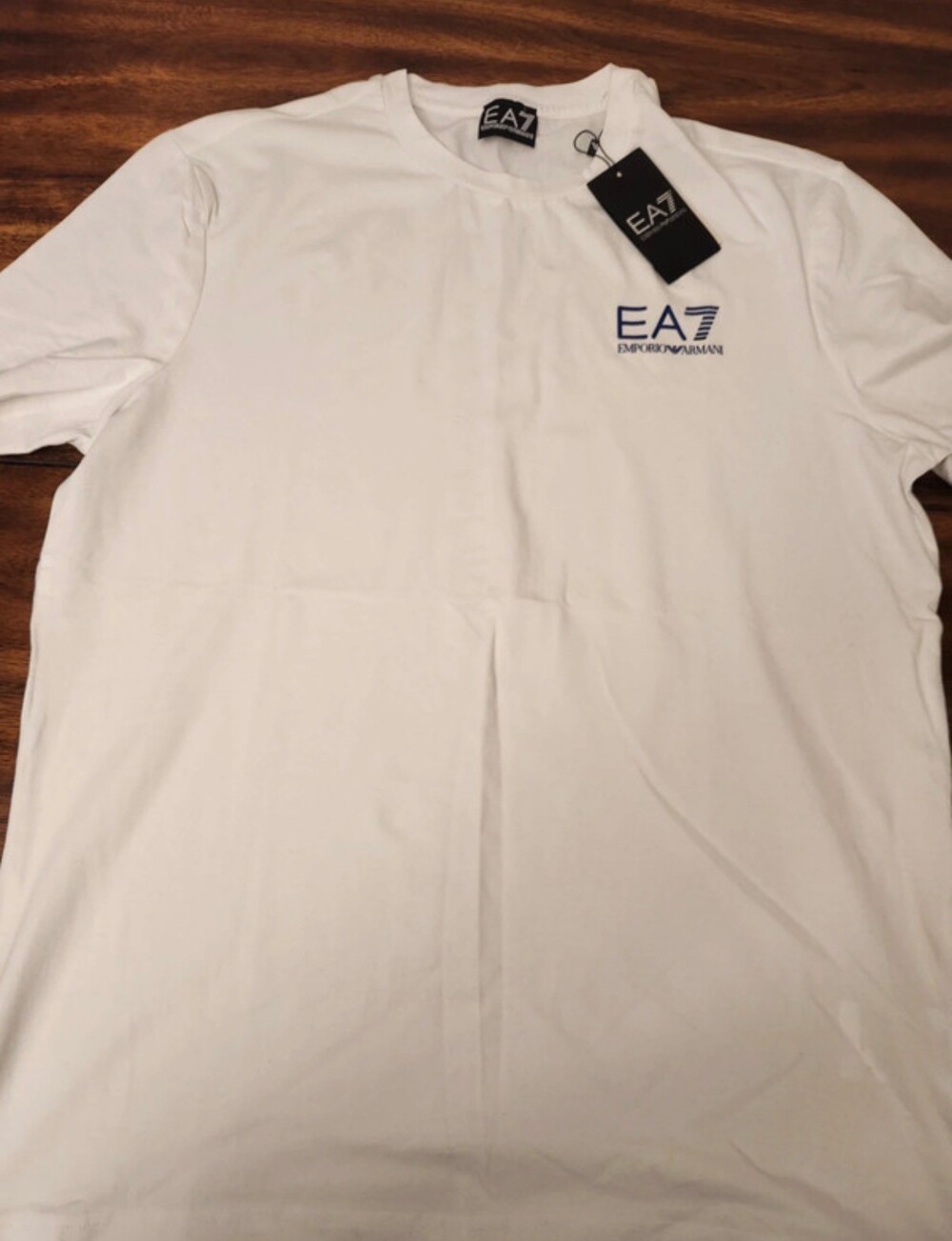 EA7 Emporio Armani White XL T-Shirt with Vertical Logo Print